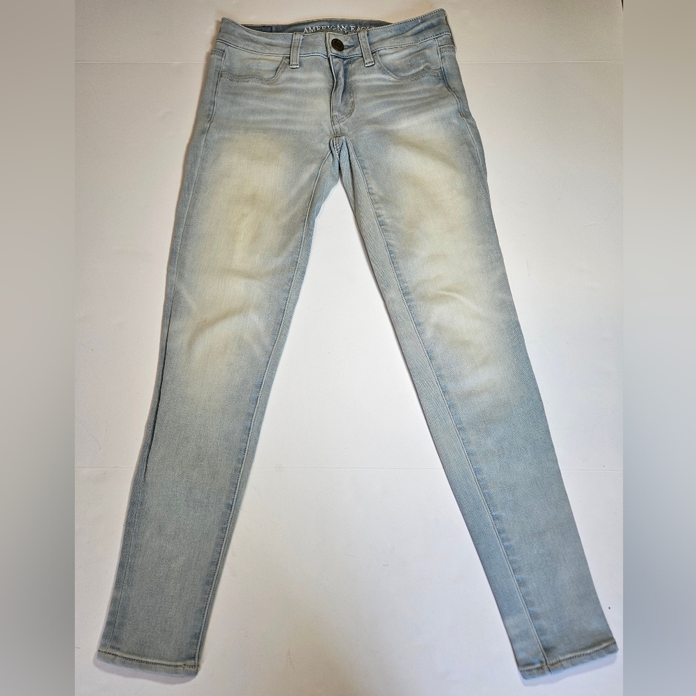 American Eagle Outfitters Super Strech Jeggings with Vintage Wash